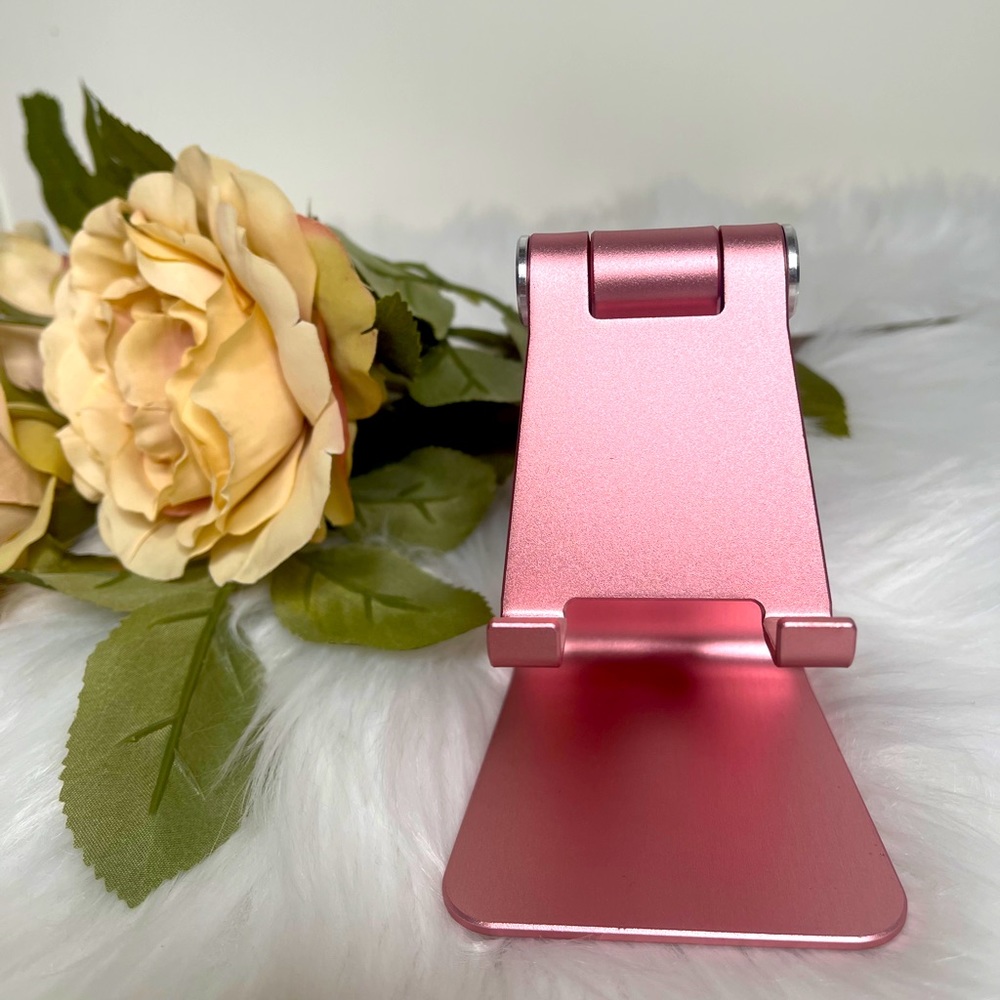 Adjustable Cell Phone Stand Pink